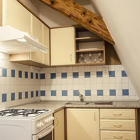 Chateau Diva Villa *