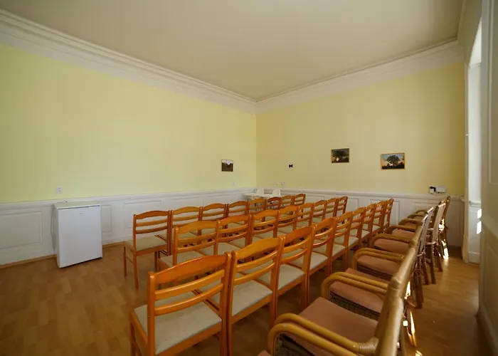 Chateau Diva Villa *